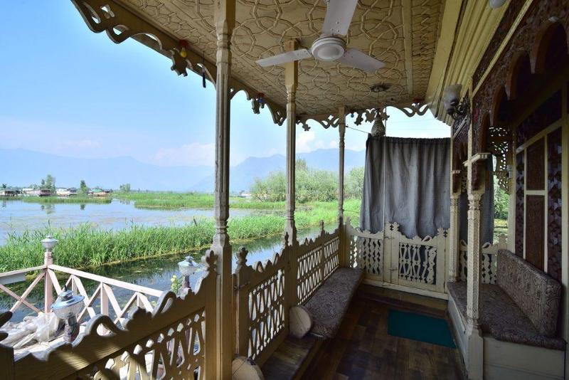 فندق بيكوك هاوسبوتس Srīnagar المظهر الخارجي الصورة